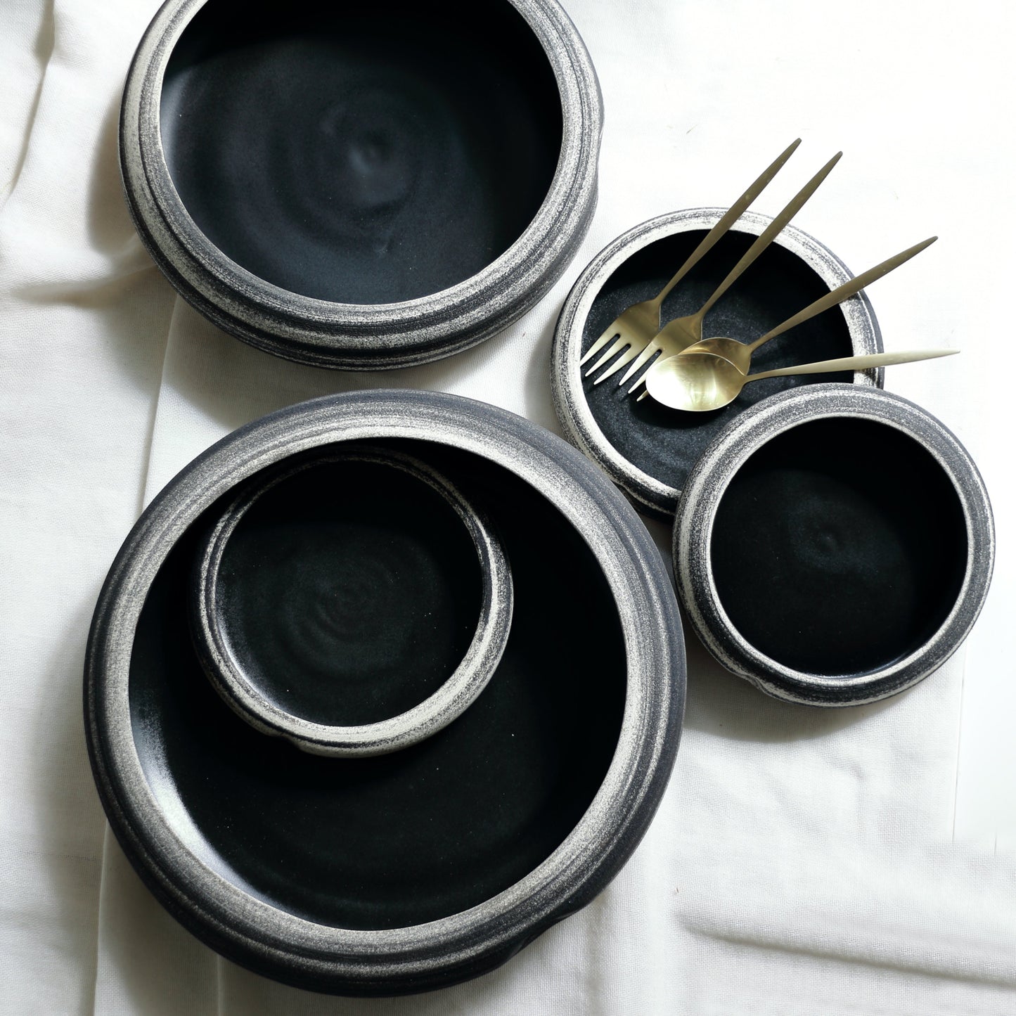 Meta-Morphic Bowl • XL • Black