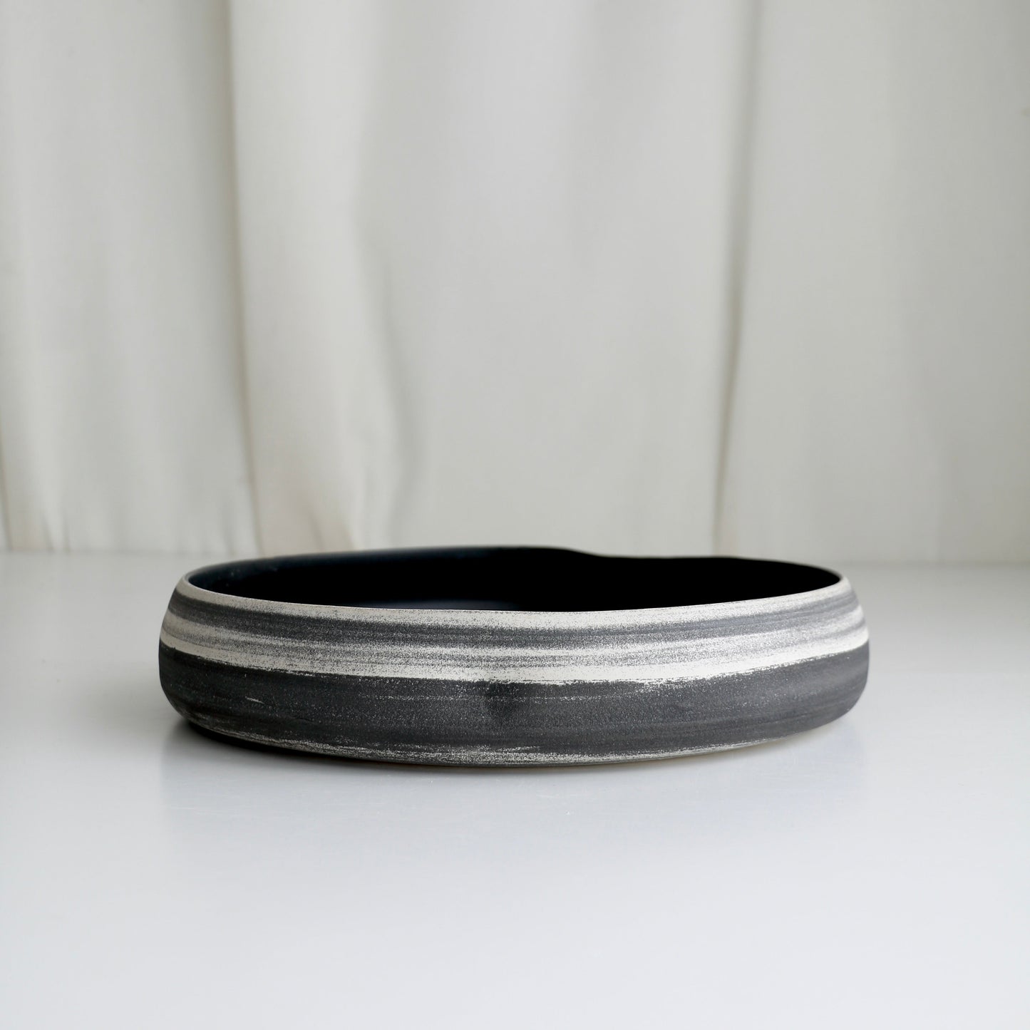 Meta-Morphic Bowl • XL • Black
