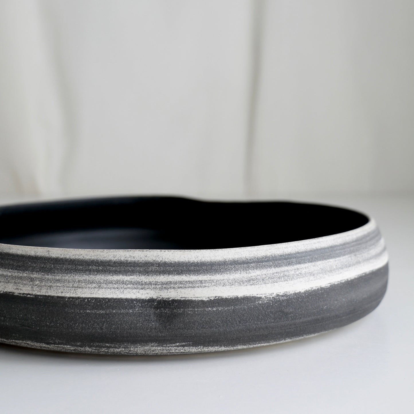 Meta-Morphic Bowl • XL • Black