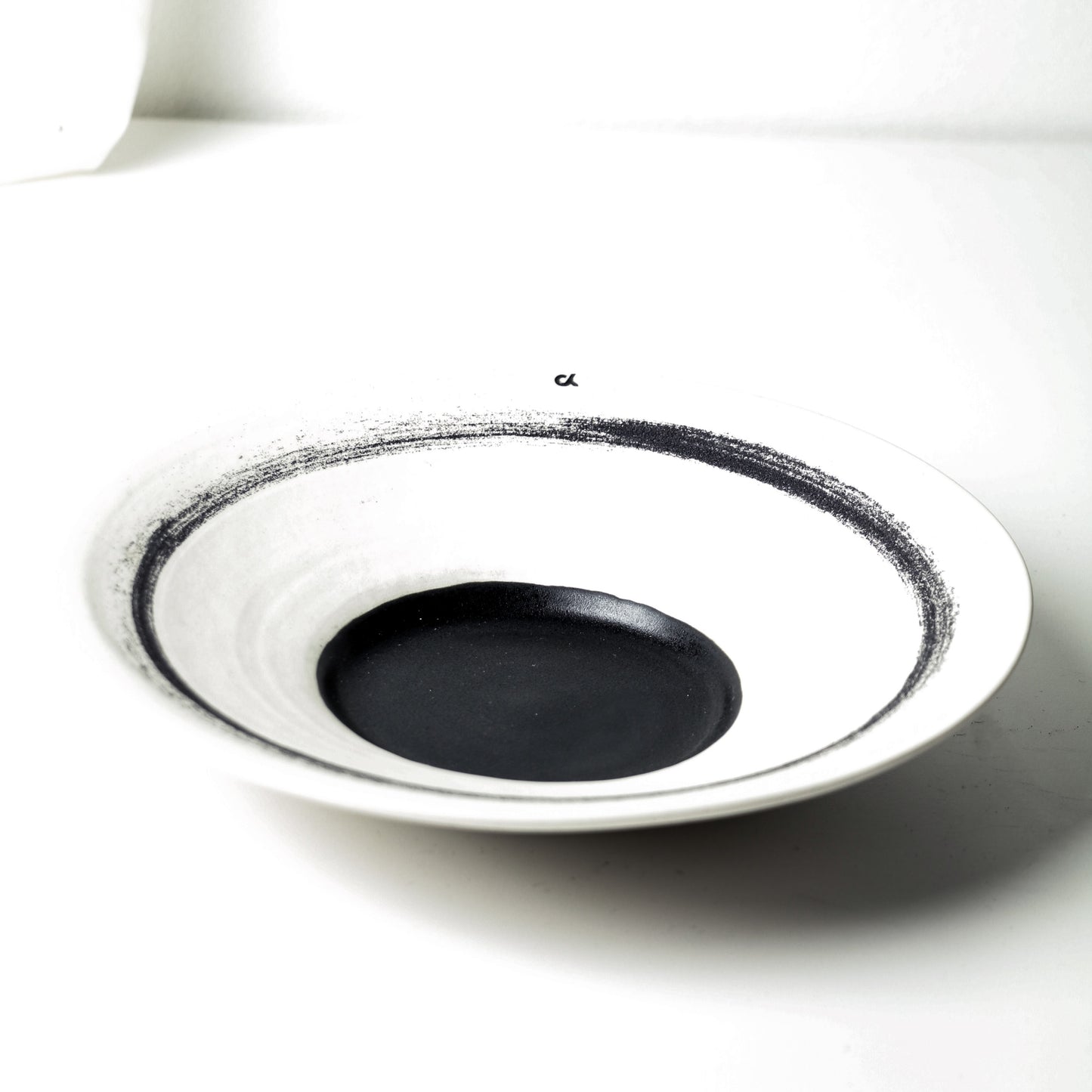 Basalt Pasta Plate l ⌀25cm