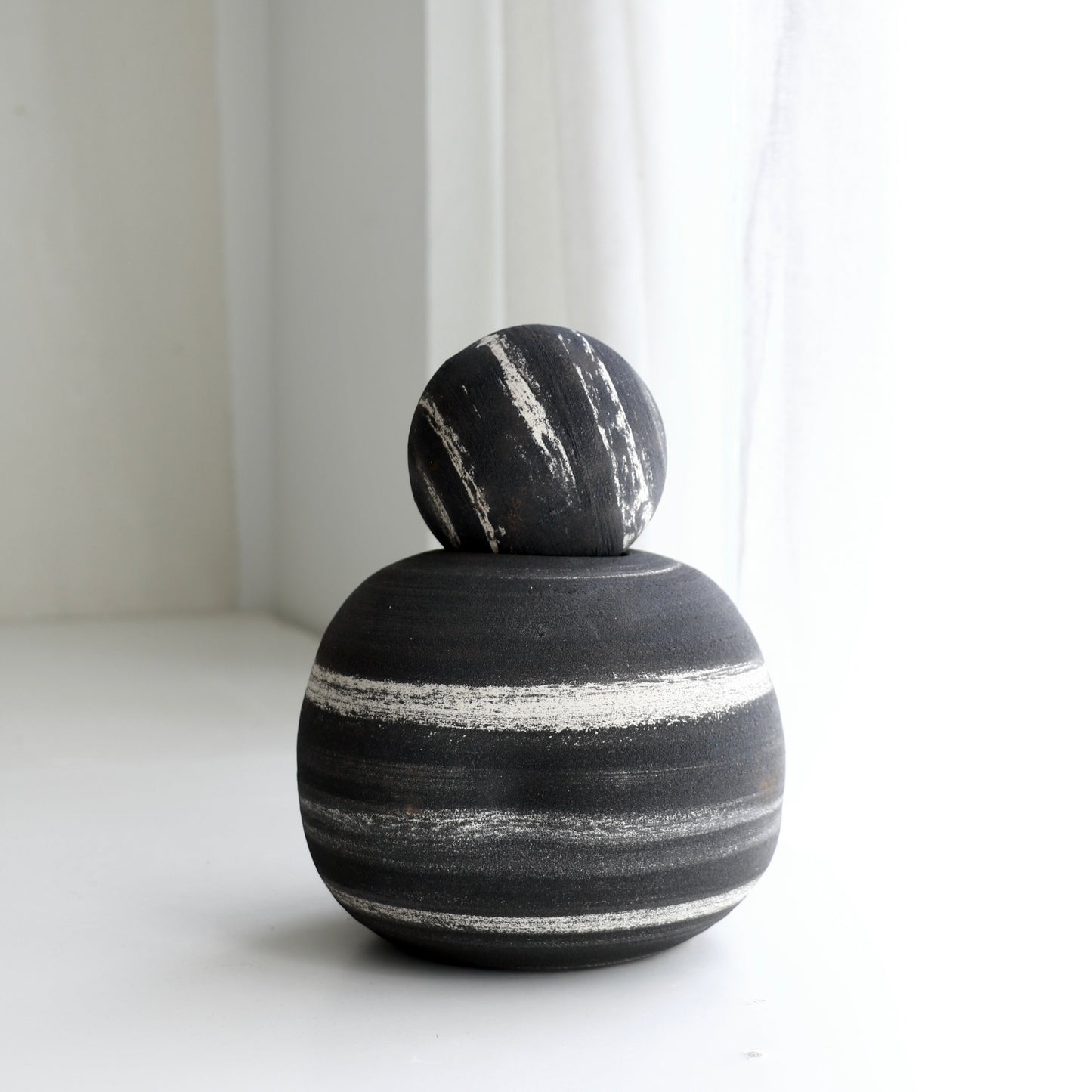Moon Vase • Meta-Morphic