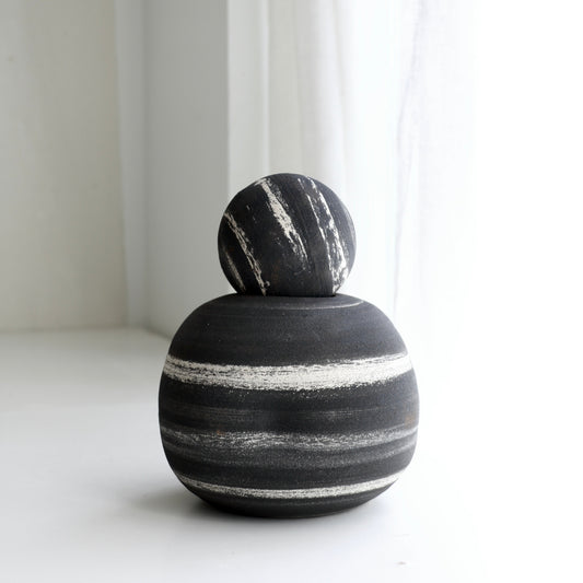 Moon Vase + Pebble  l  Meta-Morphic